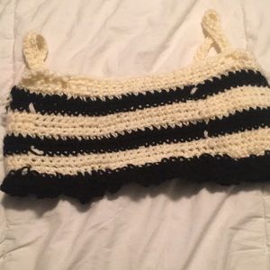 Black and white crocheted crop top built in pocket
